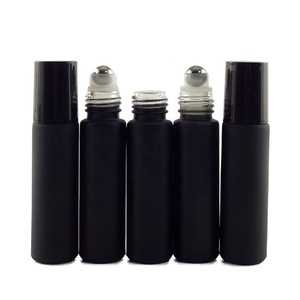 Bottiglia di olio di essenza di palla nera di nuovo design fantasia di migliore qualità all'ingrosso 15ml di copertura in vetro scuro per contagocce - Product Image 1