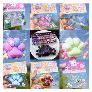 Balle anti-stress sensorielle Kawaii en forme de patte de chat à remontée ultra-lente et haute densité, jouet thérapeutique en TPR - Product Image 5