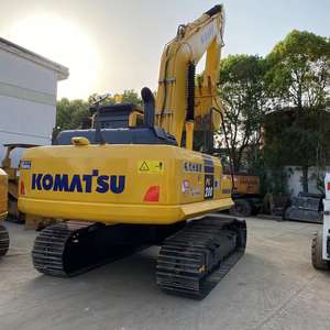 Excavadora de cadenas usada Komatsu PC200-7, 1.8 toneladas de peso operativo, componentes hidráulicos Hino Kawasaki, motor y bomba incluidos. - Product Image 2