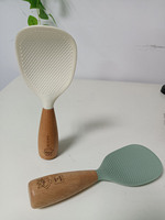 Nouvelle conception de cuillère à riz en bois avec manche en silicone, logo personnalisé, cuillères pour cuiseur à riz domestique