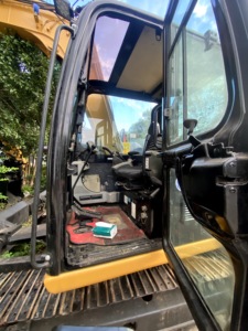 Excavatrice CAT 306E d'occasion, excavatrice sur chenilles CAT 306E de 6 tonnes, d'origine, avec certifications EPA et CE, mini-excavatrice agricole Caterpillar 306E2. - Product Image 3