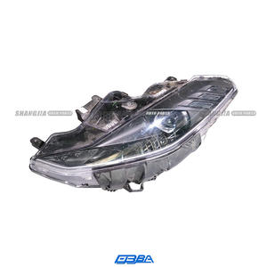 Ensemble de phares LED en plastique gauche et droit d'origine pour Ferrari GTS Spider 812 OE 338472 338470 - Product Image 3