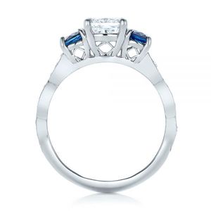 Anello di fidanzamento con diamante taglio Princess F157 in oro bianco con pavé, gioielli raffinati da donna - Product Image 3