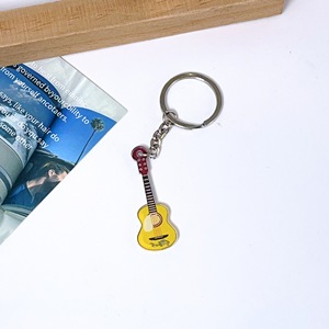 Regalo creativo personalizado Kawaii doble cara impreso guitarra colgante Rock Mini violín instrumento acrílico llavero - Product Image 5