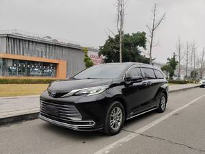 Minivan Toyota <span class=keywords><strong>Sienna</strong></span> Híbrida Premium 2021 de segunda mano, 2.5L, 7 plazas, familiar, bajo kilometraje, bien conservada - Product Image 5