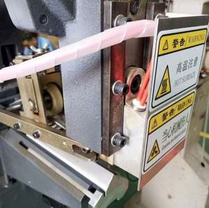 Machine manuelle de collage d'angles pour boîtes rigides, machine de formage de cartons - Product Image 3