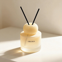 Bouteille diffuseur d'arômes en verre ronde 100ml 150ml 200ml avec couvercle en résine et bâtonnets parfumés – Bouteille d'huile aromathérapeutique personnalisée – Offre Spéciale