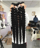 Lots de Cheveux Ondulés Profonds avec Closure, Cheveux Humains Vierges Remy Chinois, Fournisseur, 3 Lots avec Closure, Raie au Milieu