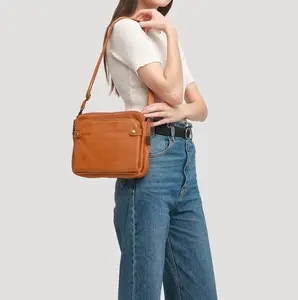 Vintage PU deri çapraz vücut çanta kadın birçok cepler çantalar bayanlar özelleştirilmiş yüksek kaliteli çanta