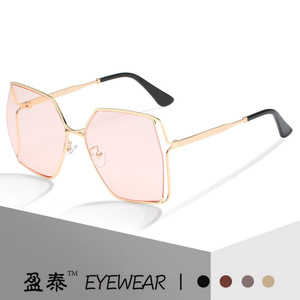 Lunettes de soleil surdimensionnées Yingtai, monture dorée, verres dégradés roses, protection UV400, style unisexe tendance - Product Image 1