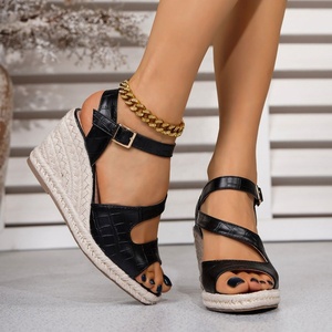 Sandales compensées pour femme à bout ouvert en cuir véritable avec semelle en paille et fermeture à boucle, style été, chaussures rehaussantes - Product Image 2