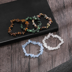 Pulsera de grava natural al por mayor, piedras preciosas de cristal irregulares, ágata, piedra de ojo de Tigre, pulsera elástica con cuentas de energía curativa - Product Image 2