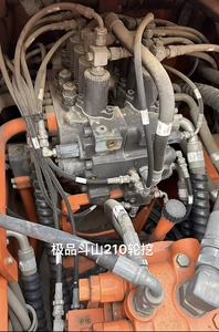 Excavatrice sur pneus d'occasion Doosan DH210W DX210W-7 de 21 tonnes avec moteur, boîte de vitesses, brise-roche Changchai, modèle 2023 pour inspection vidéo et rapport - Product Image 4