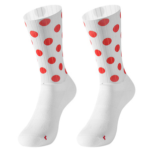 Calcetines <span class=keywords><strong>de</strong></span> Ciclismo <span class=keywords><strong>de</strong></span> Nailon <span class=keywords><strong>de</strong></span> Alto Rendimiento, Ligeros, Transpirables, con Logotipo Personalizado, para Hombre y Mujer, al por Mayor - Product Image 5