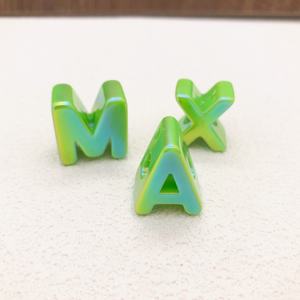 Cuenta suelta de una sola letra en inglés con agujero de 5mm con revestimiento UV de Color sólido acrílico para cadena de teléfono móvil Diy - Product Image 3