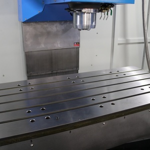 Vmc1370 độ chính xác cao 3-trục dọc <span class=keywords><strong>CNC</strong></span> phay Máy lõi động cơ dọc trung tâm gia công phay cao - Product Image 5