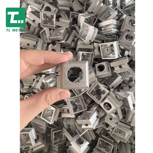 Base Decorativa <span class=keywords><strong>de</strong></span> Aluminio Negro Moderno para Barandillas <span class=keywords><strong>de</strong></span> Escaleras, Compatible con Tubos Redondos <span class=keywords><strong>de</strong></span> 5/8 Pulgadas, Marca TL Metal - Product Image 4