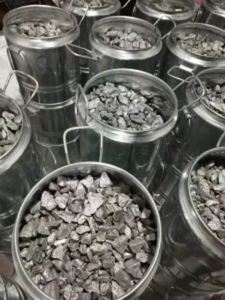 Ferromolybdène de bonne qualité pour la fabrication de l'acier, additif à usage industriel, en blocs et en poudre - Product Image 2