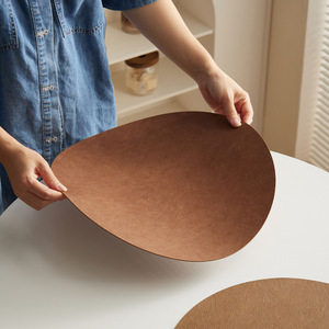 Set de table rond en cuir de vachette, épais, isolant thermique, résistant à l'huile, pour la maison et la salle à manger - Product Image 4