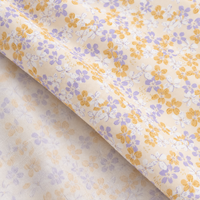 Tissu en coton imprimé numérique personnalisé motif prairie de lilas, léger 88 g/m², pour robes et chemisiers - Collection Modern Muse