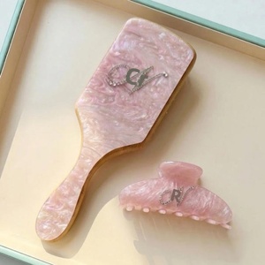 Peigne à coussin d'air en acétate gravé avec un nom personnalisé, cadeau de mariage, cadeau d'anniversaire, pour le massage de la tête - Product Image 4