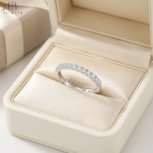 แหวนเพชรแท้แบบคลาสสิกครึ่งวง 18K ทองคำแท้ ขายดี แหวนหมั้นสำหรับผู้หญิง เครื่องประดับคุณภาพสูง ขายส่ง - Product Image 4