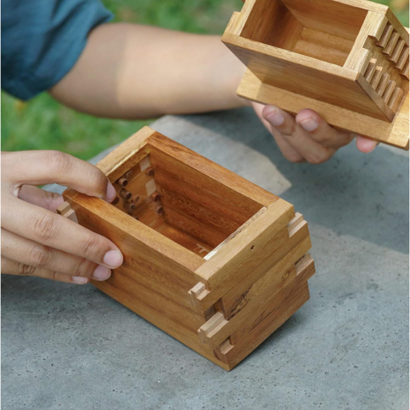 Kleine Magische Holz-Puzzle-Box Mit Verstecktem