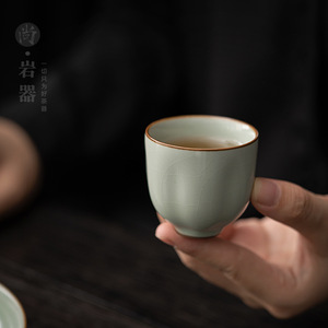 Tasse à thé Tianqing Ru Kiln, tasse maîtresse individuelle en céramique, petit bol de dégustation, usage domestique, style chinois traditionnel, finition mate - Product Image 4