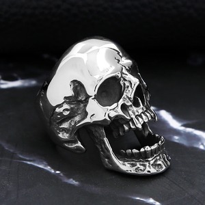 yunnique Skull <b>Ring</b> <b>Titanium</b> Steel Men's Halloween Jewelry Skeleton Design Long Teeth Retro Style - Product Image 2