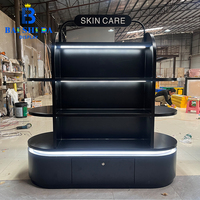 Étagère de présentation de beauté multi-niveaux en LED rose, durable et écologique, avec tiroir, pour produits de soin de la peau et cosmétiques, pour boutique de détail