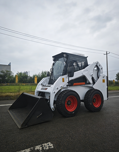 Maquinaria Usada, Minicargadora <span class=keywords><strong>Bobcat</strong></span> S160 Usada en Buenas Condiciones y Precio de Venta - Product Image 2