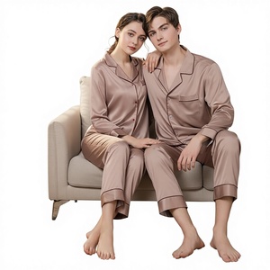 Pijamas <span class=keywords><strong>de</strong></span> Seda Satinada Personalizadas, Pijamas <span class=keywords><strong>de</strong></span> Lujo <span class=keywords><strong>de</strong></span> Manga Larga para Parejas - Product Image 5