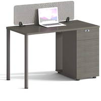 Poste de travail individuel moderne avec rangement et structure en acier robuste