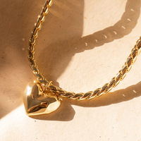 Acier inoxydable rétro chaîne amour pendentif collier lave coeur surface irrégulière rue rétro placage sous vide