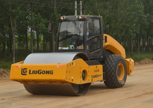 Liugong original 6620E 20 tonnes rouleau compresseur hydraulique complet moteur Shangchai compacteur à tambour vibrant meilleur prix - Product Image 5