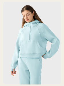 <span class=keywords><strong>Felpa</strong></span> con Cappuccio Personalizzata con Logo, Mezza Zip, Calda e Morbida, Stile Rilassato e alla Moda per Donne, con Fori per i Pollici - Product Image 4