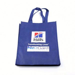 Sacs fourre-tout non tissés de style classique, dernier design, avec logo personnalisé imprimé en sérigraphie, utilisation promotionnelle, couleurs et motifs variés - Product Image 1