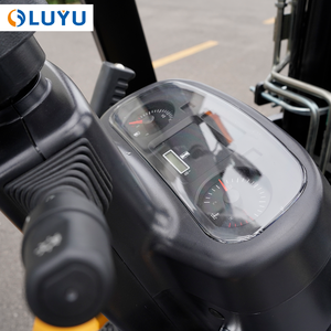 รถยกดีเซลอเนกประสงค์ 3.5 ตัน 3.5t ขับเคลื่อนด้วยเครื่องยนต์คูโบต้า เกียร์อัตโนมัติ ระบบไฮดรอลิก  ความสามารถในการยกที่ยอดเยี่ยม - Product Image 6