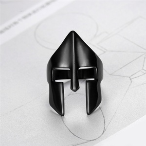 Anillo de Acero Inoxidable con Diseño de Cara de Guerrero Espartano, Chapado en Negro de Alto Brillo, Anillo de Boda y Compromiso Unisex, Joyería para Regalos y Fiestas - Product Image 4