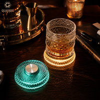 Ensemble de verres à whisky lumineux à LED, 360 °   Verres à bourbon rotatifs en cristal avec 4 sous-verres lumineux