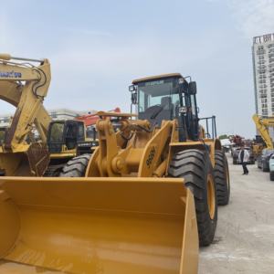 Chargeuse sur pneus Caterpillar 966H d'<span class=keywords><strong>occasion</strong></span>, modèle 2024, chargeuse Cat 966H d'<span class=keywords><strong>occasion</strong></span>, capacité nominale de 5500, équipement agricole, rapport fourni - Product Image 2