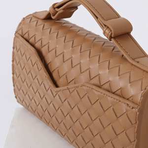 2025 nouveau sac tissé en peau <span class=keywords><strong>de</strong></span> vache mode sac à main horizontal bandoulière serrure boucle diamant <span class=keywords><strong>grille</strong></span> couleur unie - Product Image 5