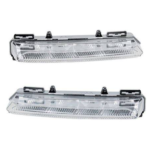2049069100 Gauche 2049069200 Droite Accessoires de voiture <span class=keywords><strong>Feux</strong></span> de jour à LED <span class=keywords><strong>Feux</strong></span> <span class=keywords><strong>antibrouillard</strong></span> pour <span class=keywords><strong>Mercedes</strong></span> Benz <span class=keywords><strong>Classe</strong></span> A <span class=keywords><strong>B</strong></span> W246 - Product Image 4