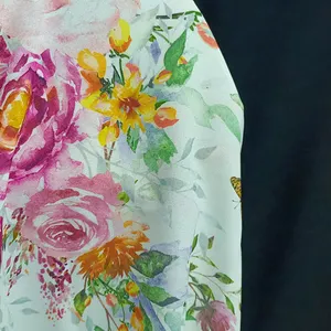 بسعر الجملة حزمة قماش الشيفون الجورجيت الوردي المطبوع بالازهار لفستان السيدات