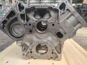 The <b>cylinder</b> <b>block</b> of the truck engine is OM501, and the crankcase is A5410102305 or A5410102005. The model is V. - Product Image 4