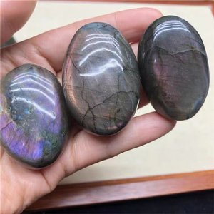 Piedra de Labradorita Púrpura Brillante, Cristal de Cuarzo Natural al por Mayor, Piedra de Palma para Relajar la Mente - Product Image 4