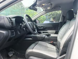 Auto Usado en Venta, Citroën <span class=keywords><strong>C5</strong></span> Aircross 360THP <span class=keywords><strong>2023</strong></span>, SUV Usado con Volante a la Izquierda, Gasolina, Automático, 175hp, Excelente Estado - Product Image 3