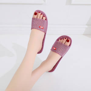 Sandalias de Playa de Gelatina Nuevas de Verano, Sandalias de Baño Impermeables de PVC con Plataforma y Punta Abierta, Pantuflas de Cristal, Zapatos Deslizantes - Product Image 3