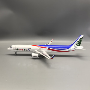 Modelo de Avión de Resina Airbus <span class=keywords><strong>A321</strong></span> Neo con Diseño MEA a Escala 1/100 de 45 cm con Tren de Aterrizaje - Product Image 2