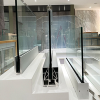 Rampe en verre moderne en aluminium en forme de U HDSAFE pour escalier, immeuble de bureaux, centre commercial et balcon, main courante sans cadre